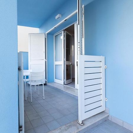 Via Siena 4 - Suites & Rooms مارينا دي سيسينا المظهر الخارجي الصورة