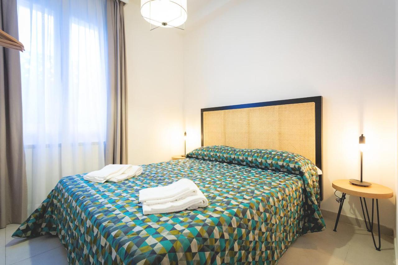 Via Siena 4 - Suites & Rooms مارينا دي سيسينا المظهر الخارجي الصورة