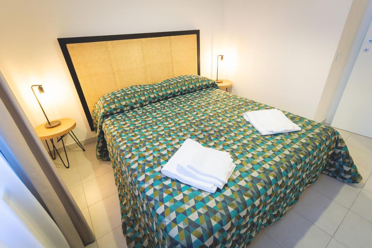 Via Siena 4 - Suites & Rooms مارينا دي سيسينا المظهر الخارجي الصورة