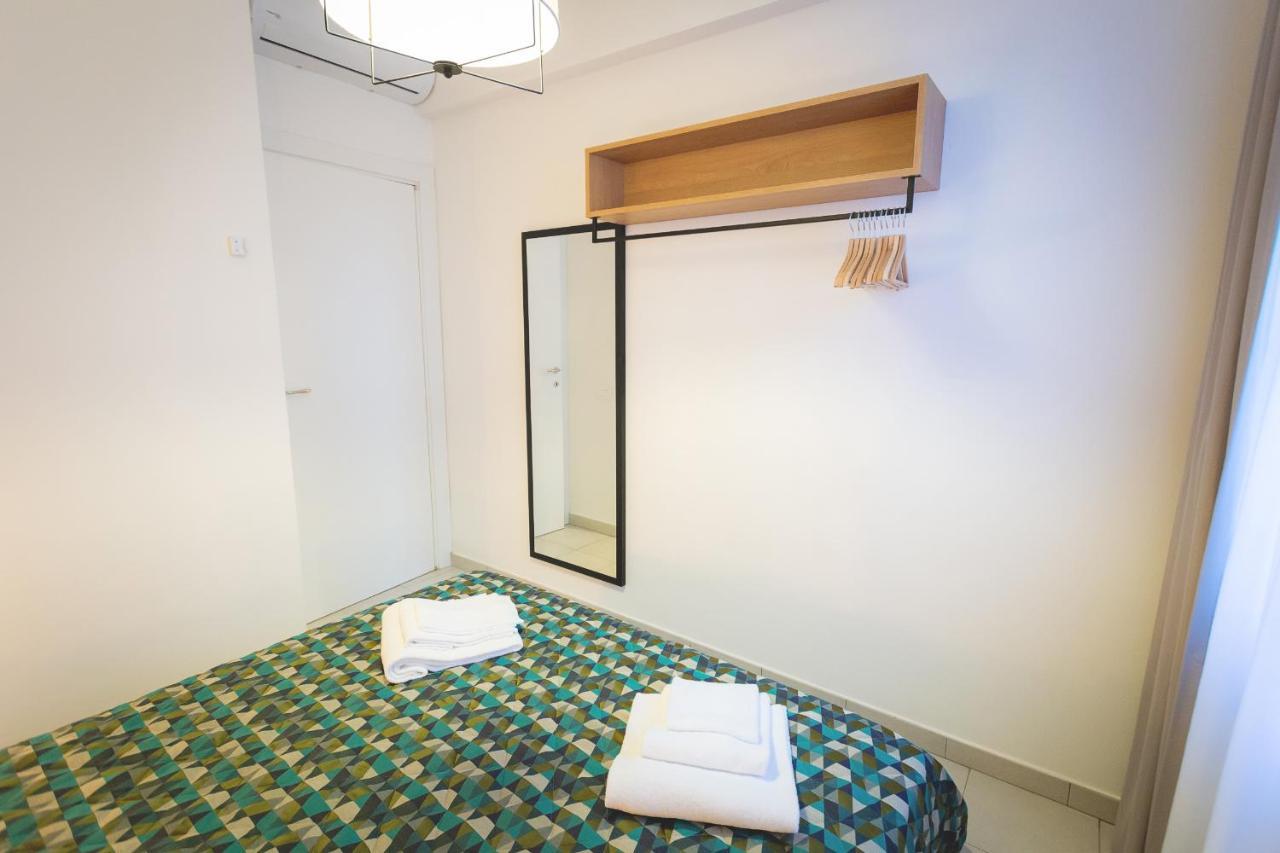 Via Siena 4 - Suites & Rooms مارينا دي سيسينا المظهر الخارجي الصورة